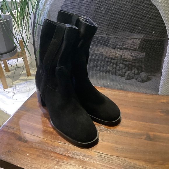 Steve Madden Romney Bootie Balck Suede size 6.5 - Picture 2 of 8